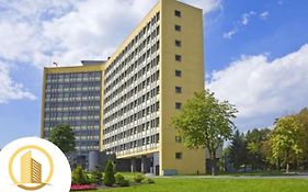 Apartament Granatowy